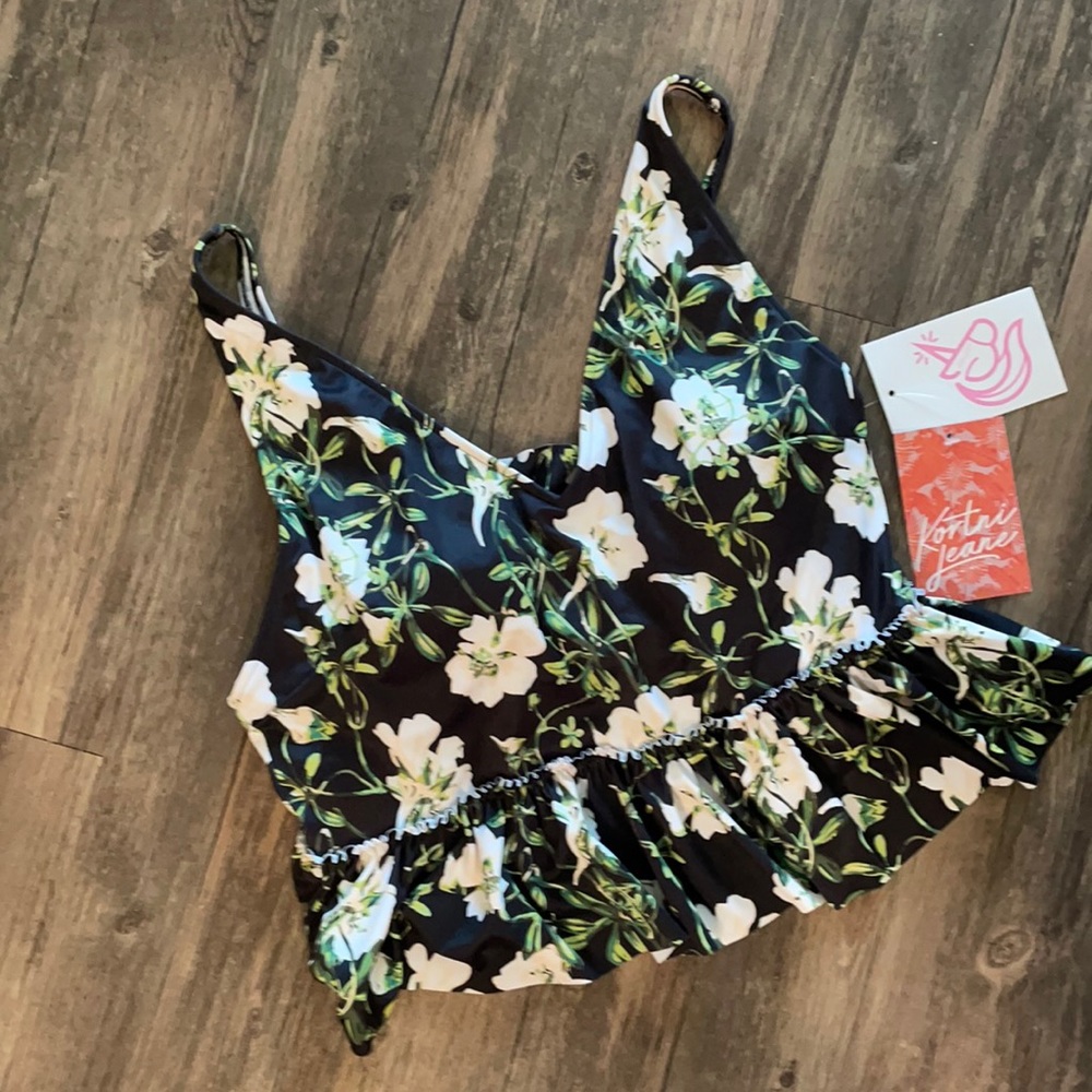Kortnie Jeane V Neck Floral Swimmer XL